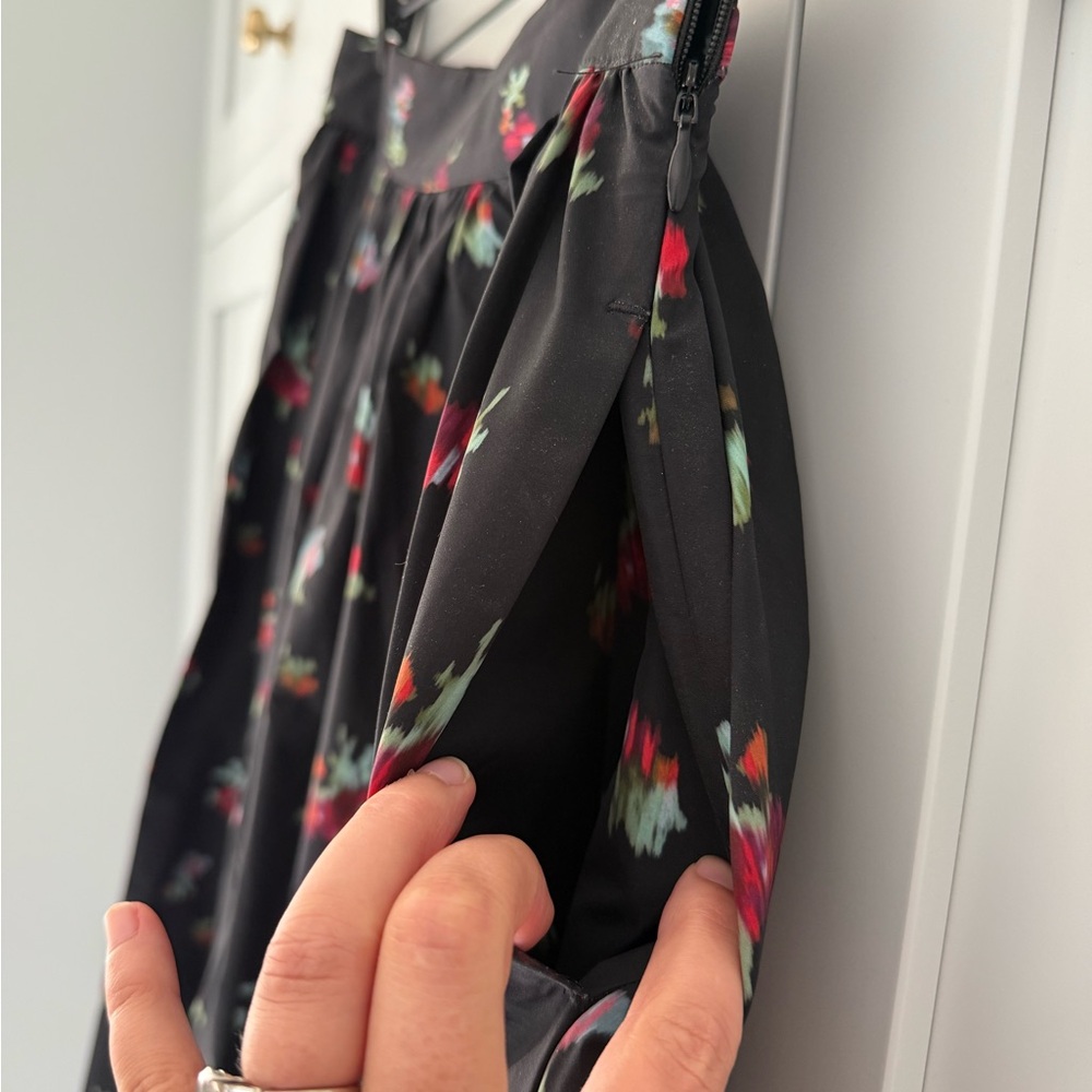 Hill House Krista Floral Taffeta skirt size medium - Picture 7 of 9